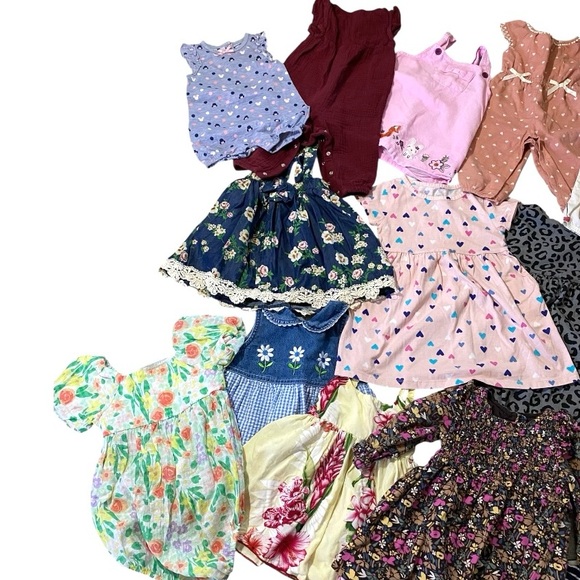 Girls 16 Piece Clothing Bundle Lot Wholesale - Picture 2 of 12